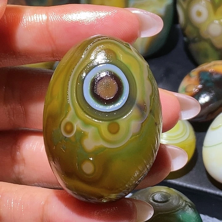 玛瑙/玉髓未镶嵌珠宝奇石52