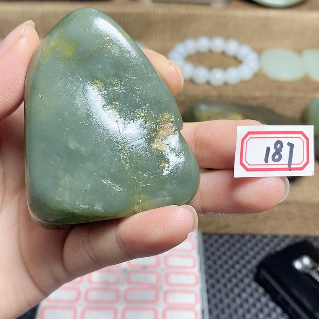 未镶嵌和田玉挂件187