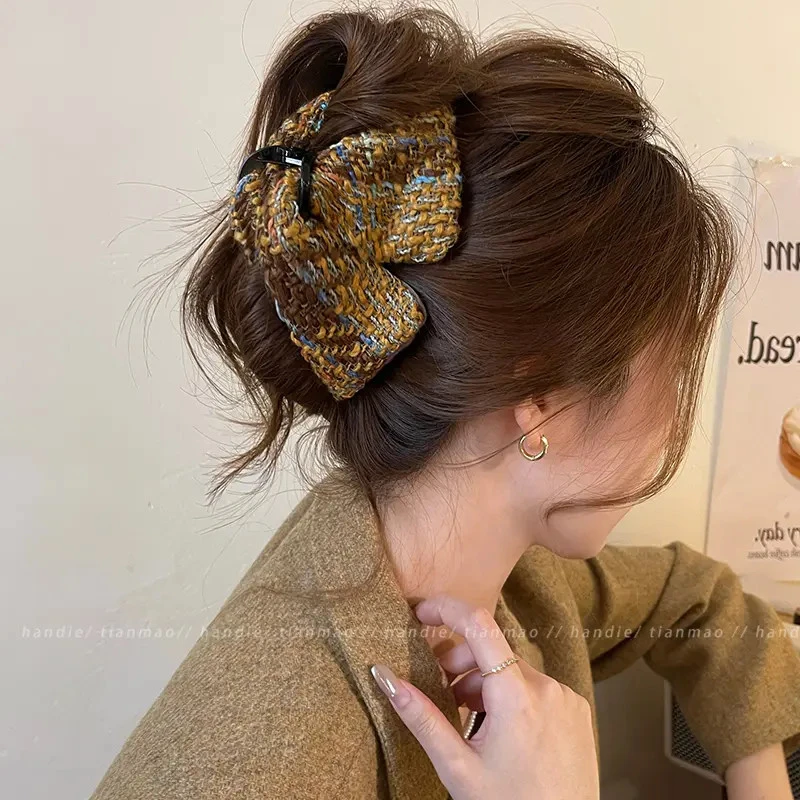 J复古三角发夹抓夹女高级感2025新款鲨鱼夹大号后脑勺盘发发卡