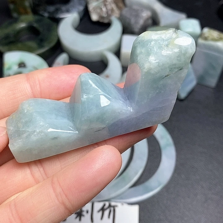 翡翠未镶嵌颈饰天然翡翠19