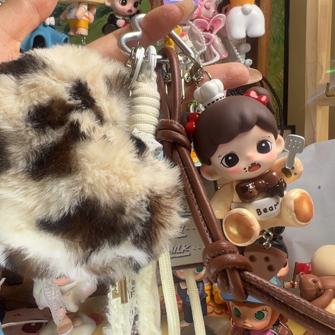 树脂非金属zoraa包挂