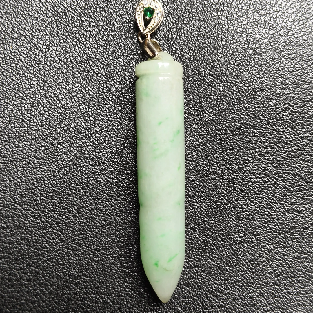 时尚翡翠特色吊坠