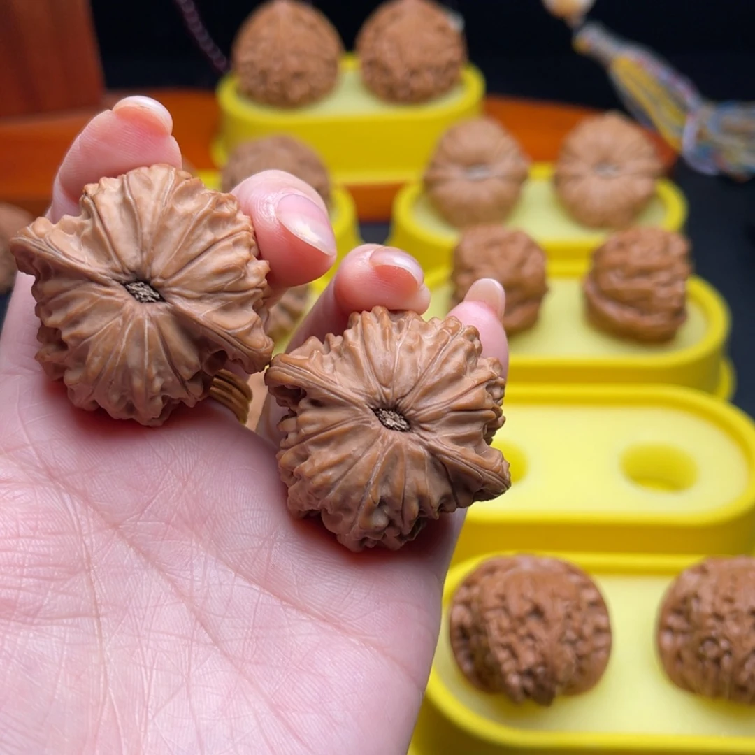 L***、把件文玩核桃41磨盘全品