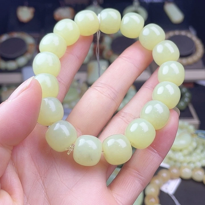 岫岩老玉（透闪石质玉）未镶嵌手链