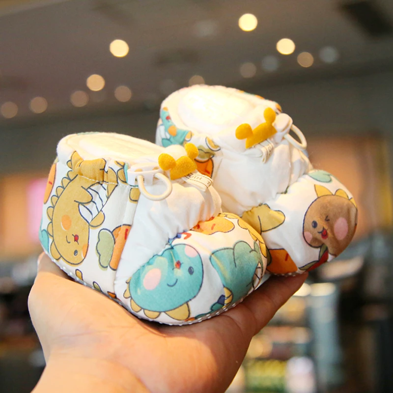 秋季必备0-12个月男女宝宝婴幼儿卡通可爱宝宝步前鞋