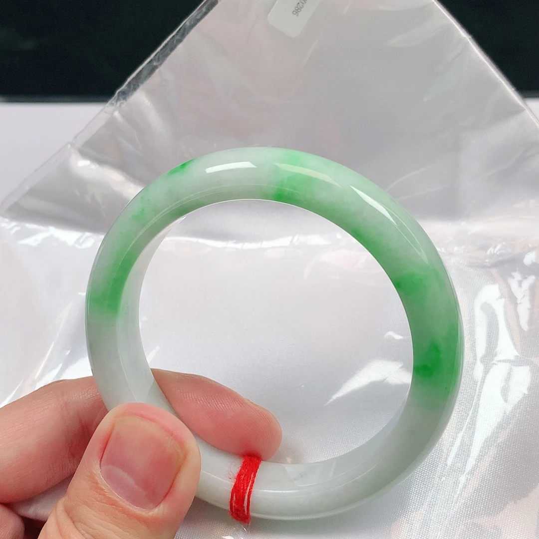 翡翠未镶嵌手镯1551