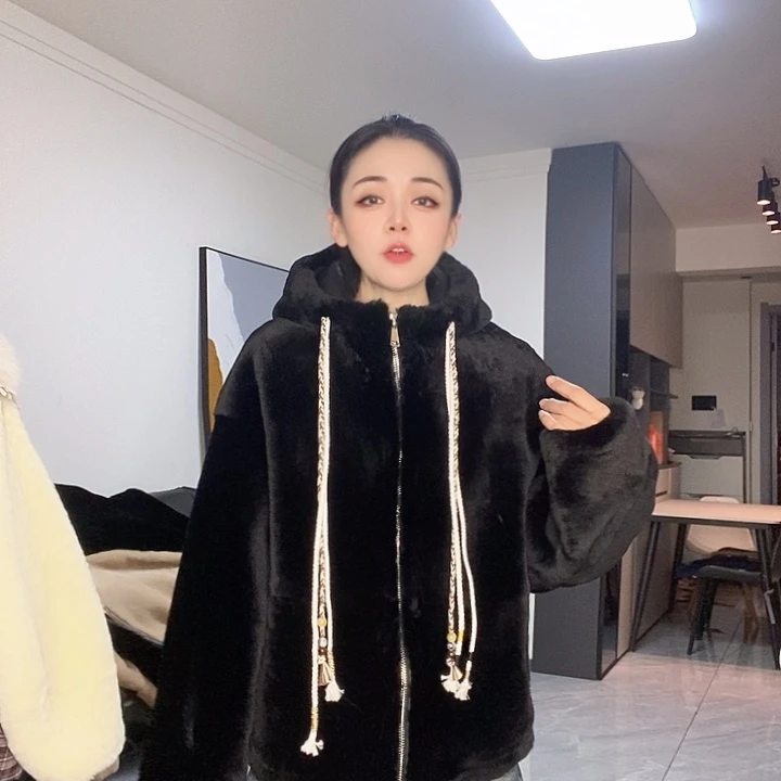 绵羊皮美丽奴皮毛一体M130斤左右