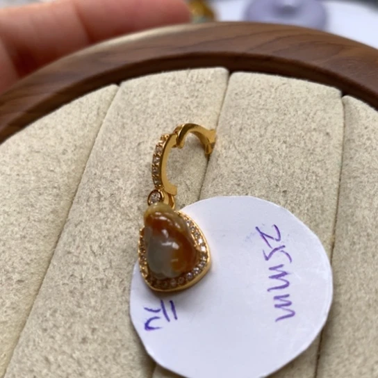 翡翠颈饰银S925镶嵌翡翠