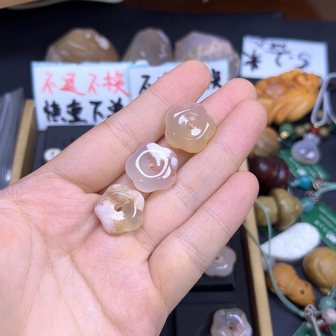 龙***康吊坠(不含链)未镶嵌石英质玉