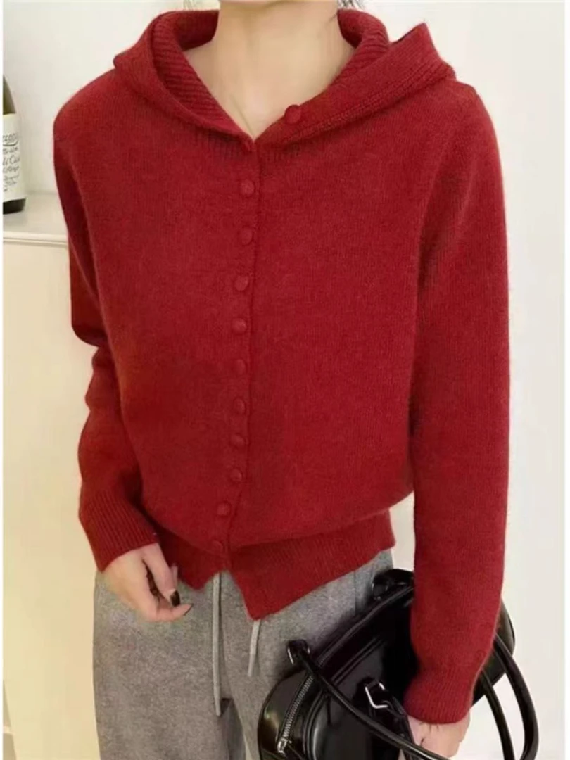 秋冬新款纯色纽扣连帽长袖开衫女洋气百搭针织衫宽松慵懒风毛衣女