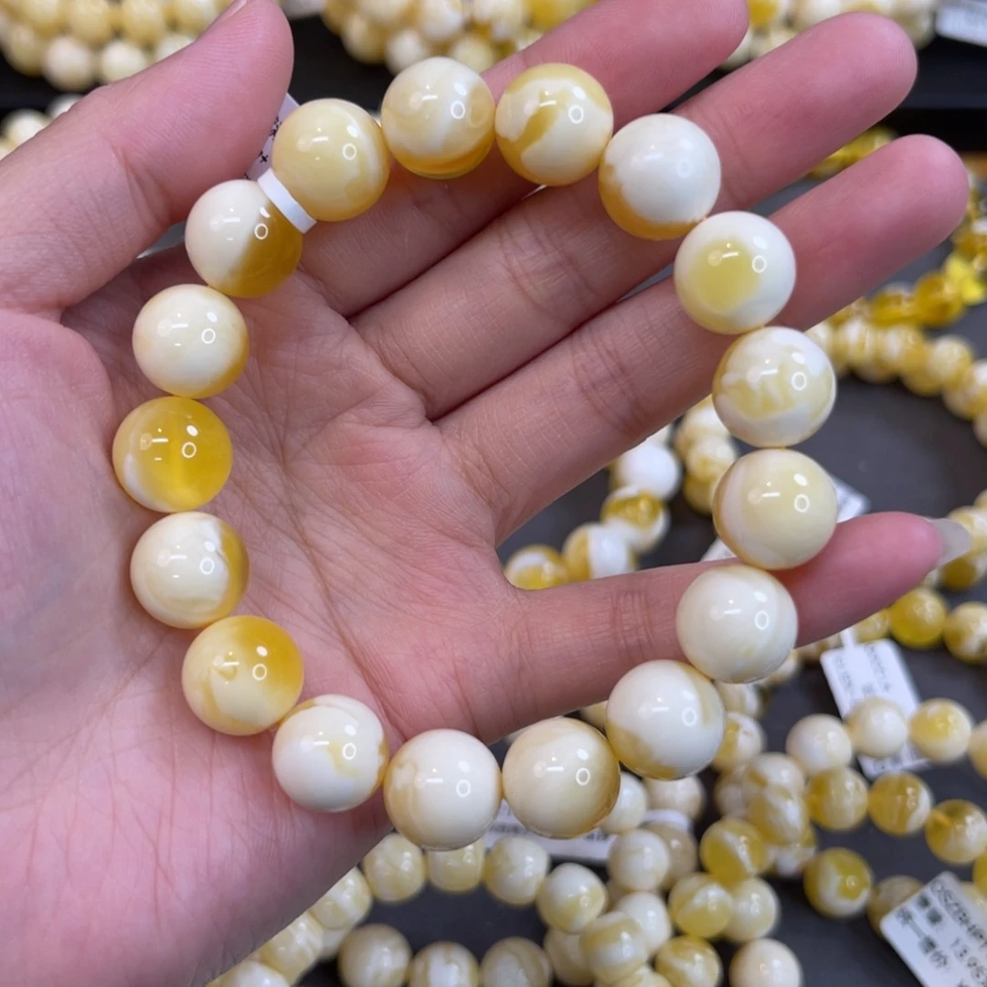 ****善蜜蜡未镶嵌手链12.5mm金瓷白溏心蛋溶洞