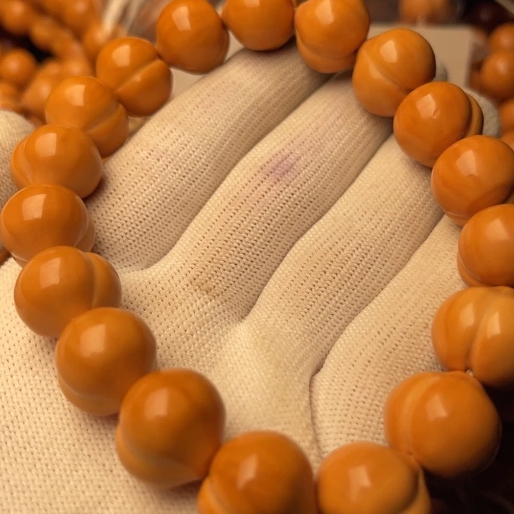 君***8手串猴头核桃屁桃