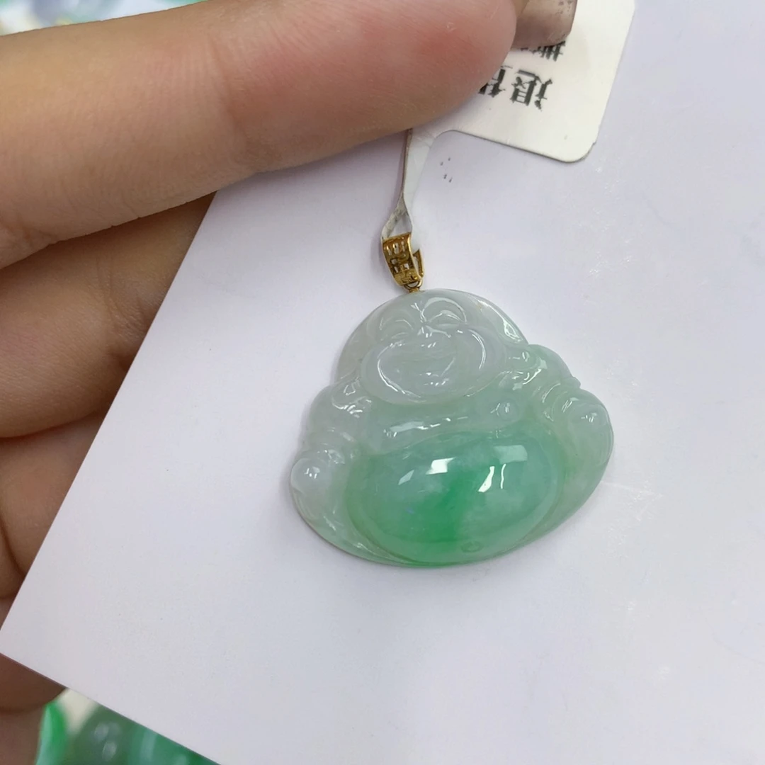 翡翠18K金镶嵌颈饰翡翠
