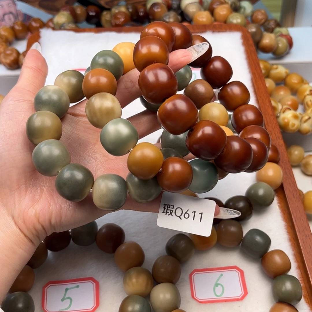 菩提根/象牙果手串说***币18-19mm瑕桶珠一串q611