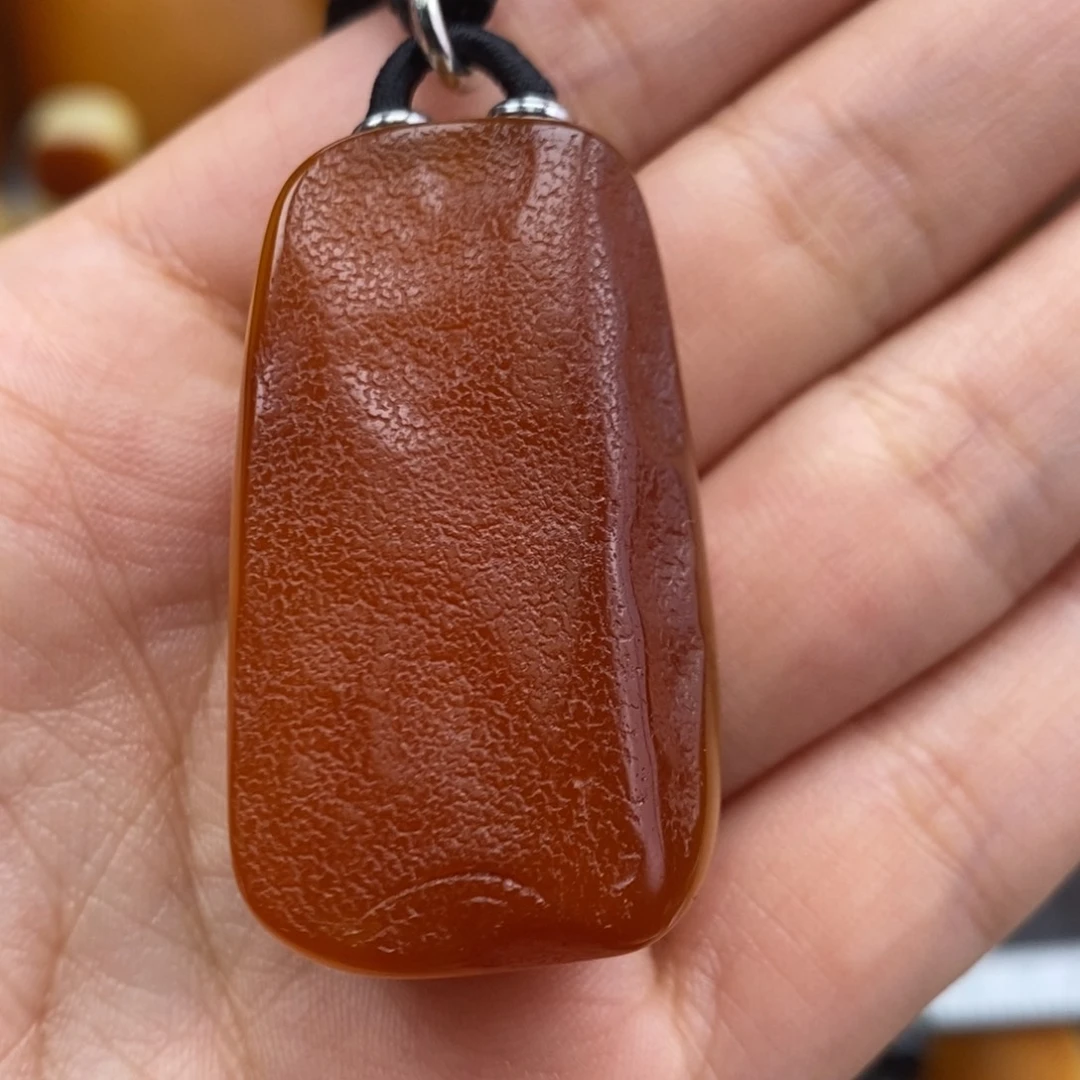 琥珀吊坠(赠链)未镶嵌