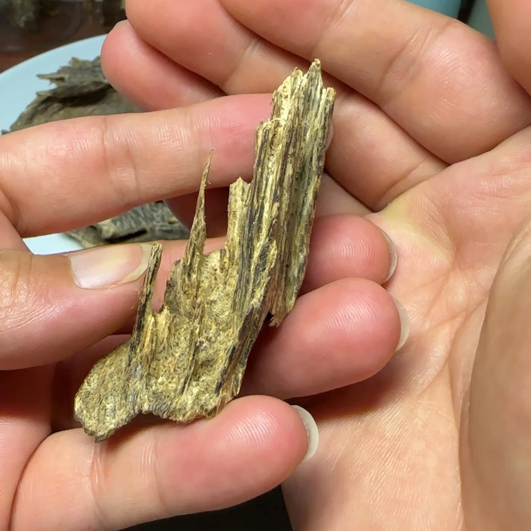 沉香香囊沉香木無国香港香树心油2.9g