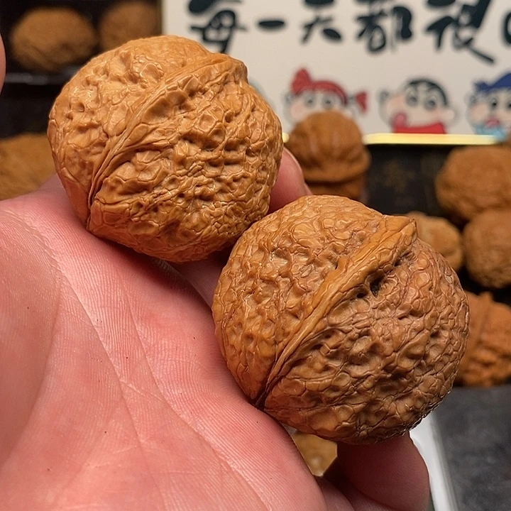 文玩核桃吊坠铁元宝