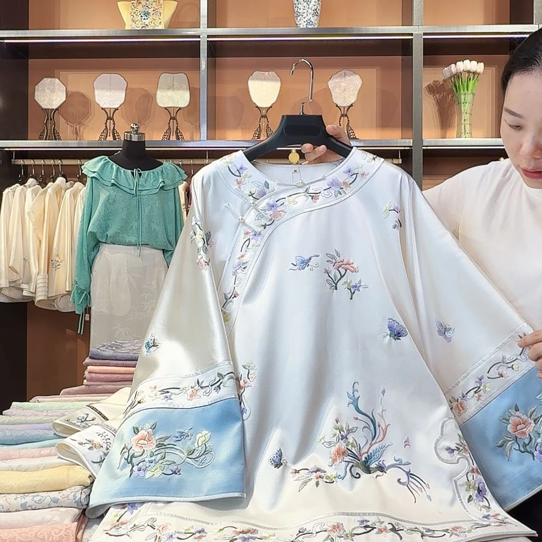 织绣非遗苏绣太太服苏绣华服