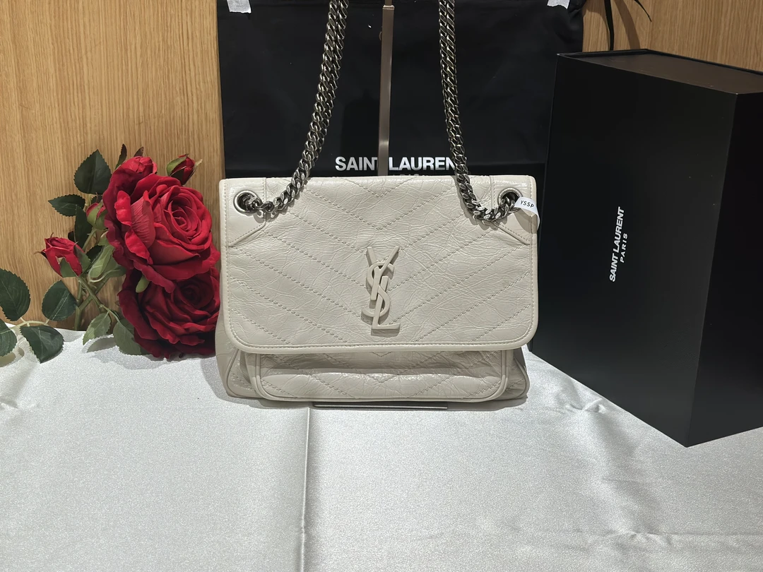 未使用 YSL/圣罗兰 壹所奢品/YSL油蜡白标中号D扣Niki斜挎包/闲置