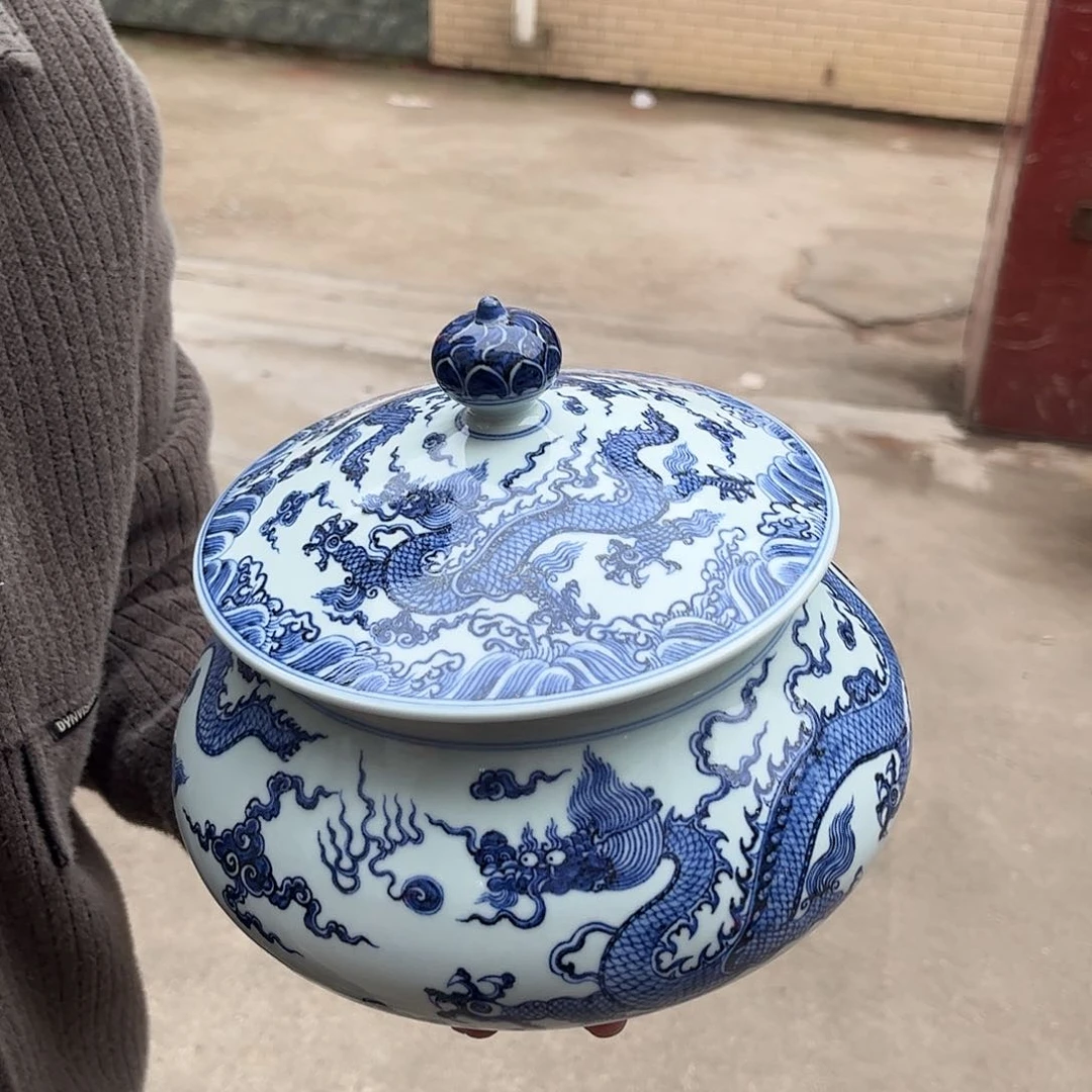 瓷片四龙茶叶罐手绘青花