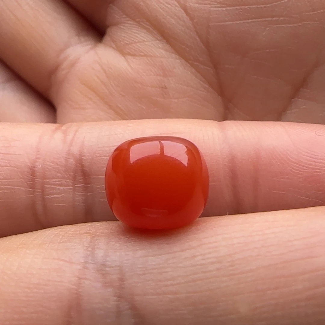 南红玛瑙老型10.7x9.3未镶嵌孔裂 白纹