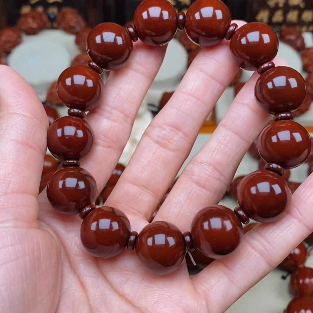 橄榄核吊坠唐****盒光珠，