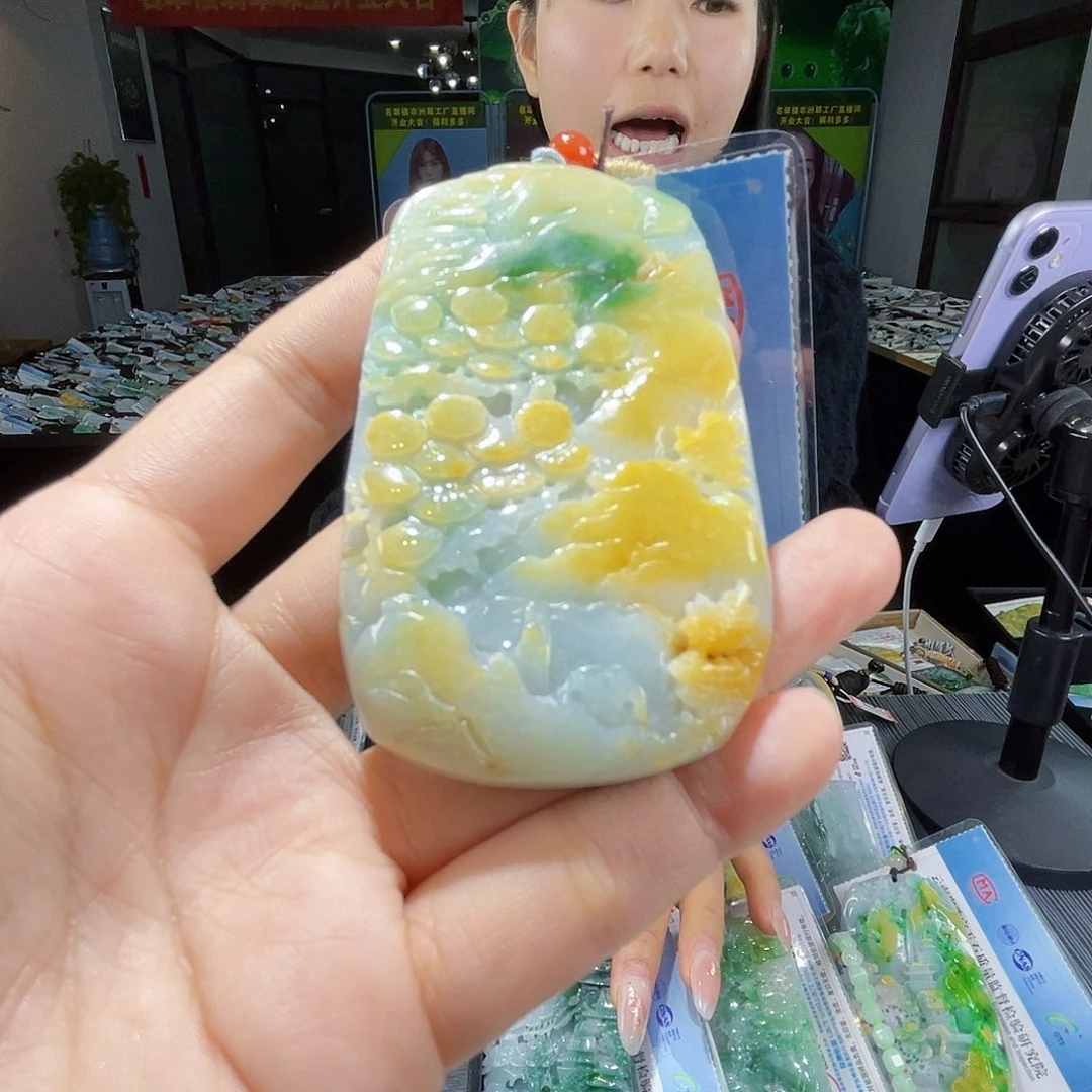 颈饰未镶嵌翡翠一