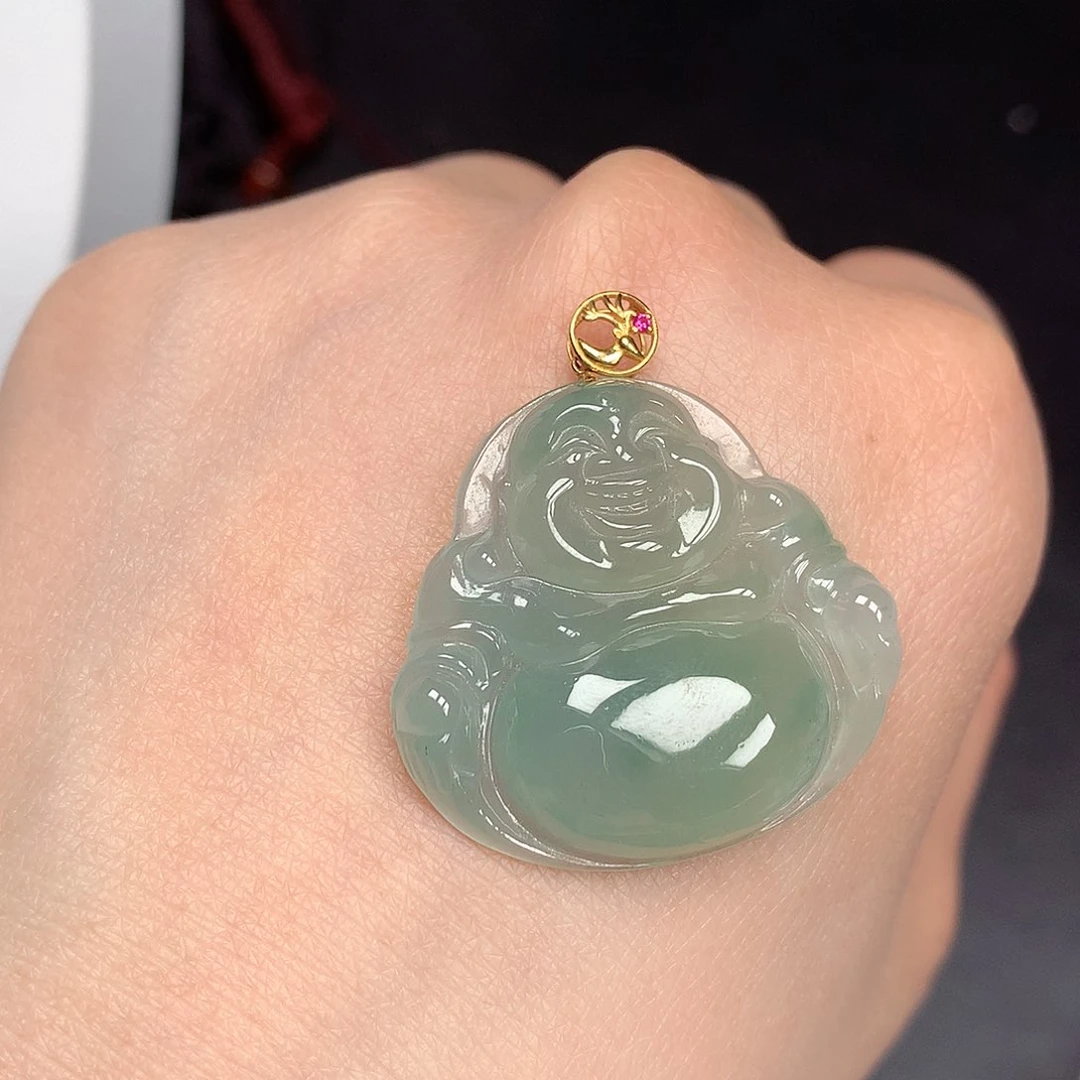 翡翠颈饰未镶嵌佛公