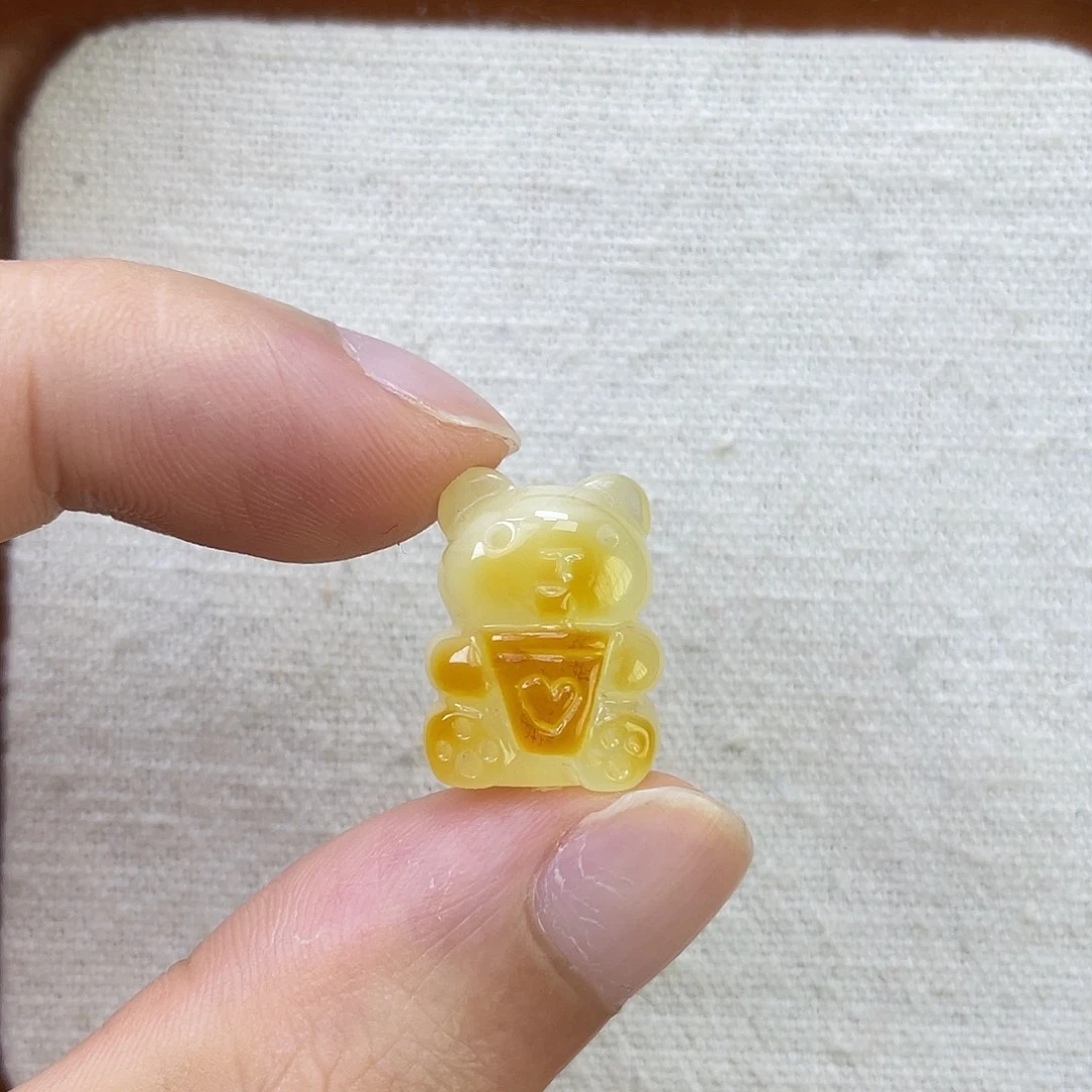 琥珀未镶嵌珠宝奇石奶瓶小熊