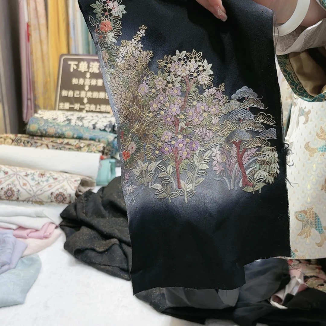 【闪购商品】玲**子苏绣非要给自己加