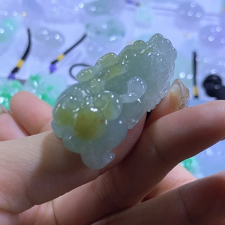翡翠未镶嵌颈饰天然翡翠A货吊坠