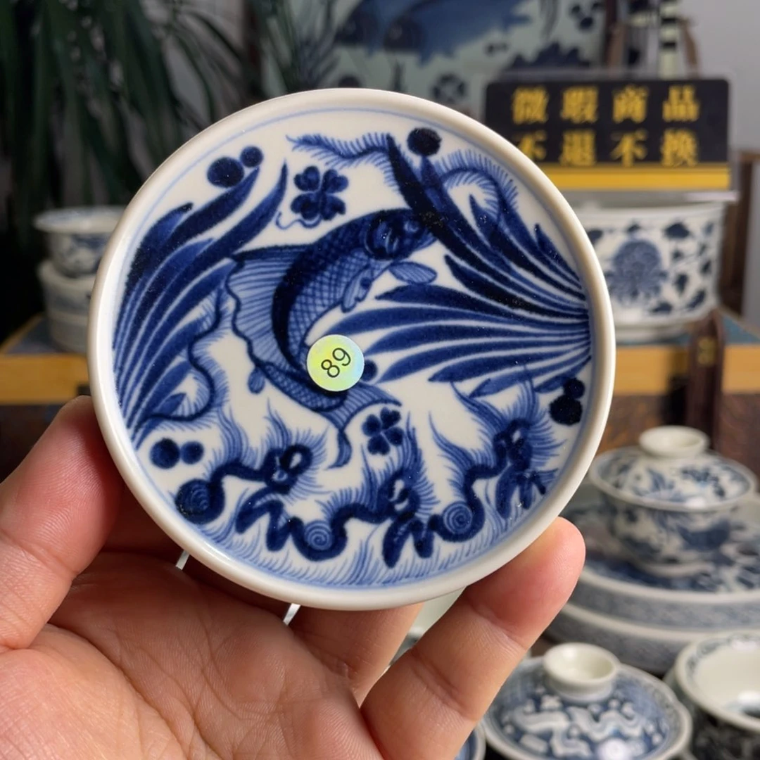 i****k元青花鱼藻纹盖置微瑕