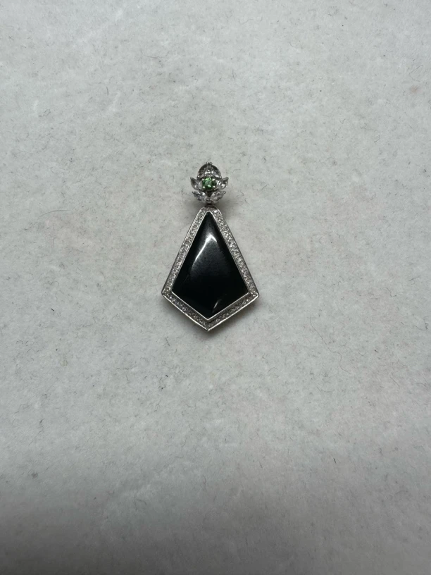 天然缅料A货墨翠18K金镶吊坠