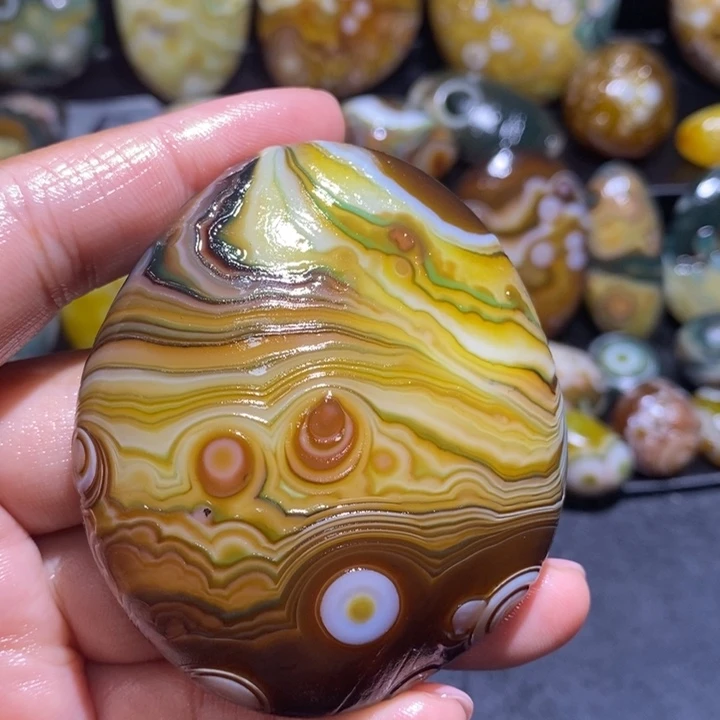 玛瑙/玉髓未镶嵌珠宝半成品86