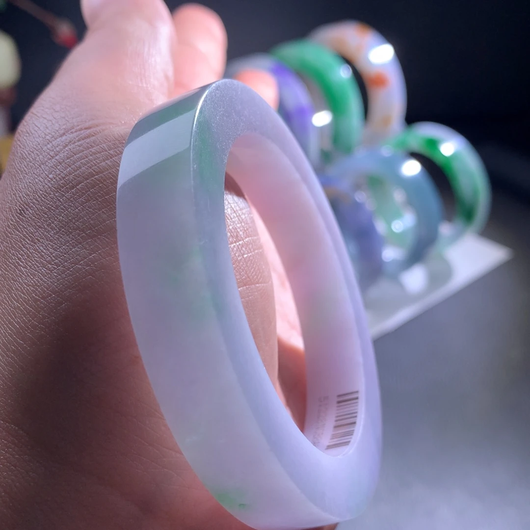 定制翡翠未镶嵌手镯