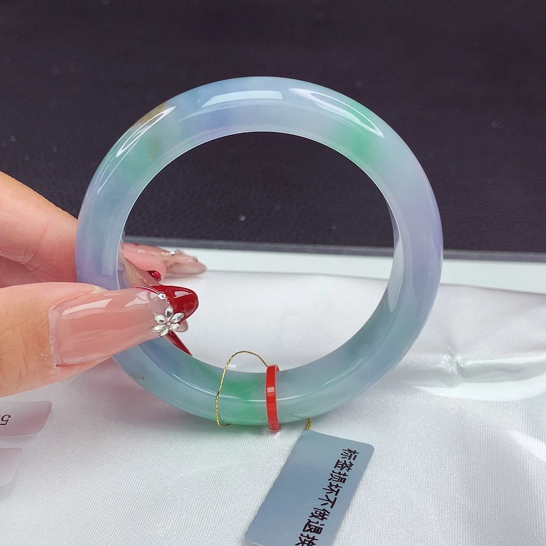 翡翠手镯未镶嵌53圈664