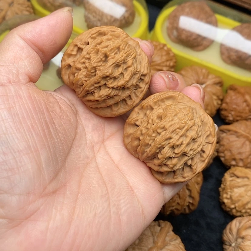 【闪购商品】桃核把件麦穗虎头