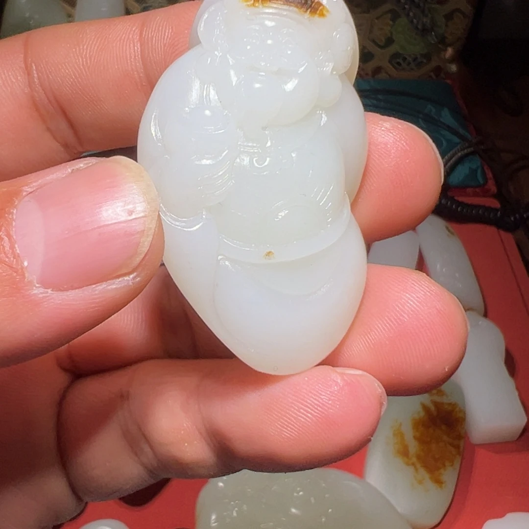 和田玉（糖玉）未镶嵌颈饰