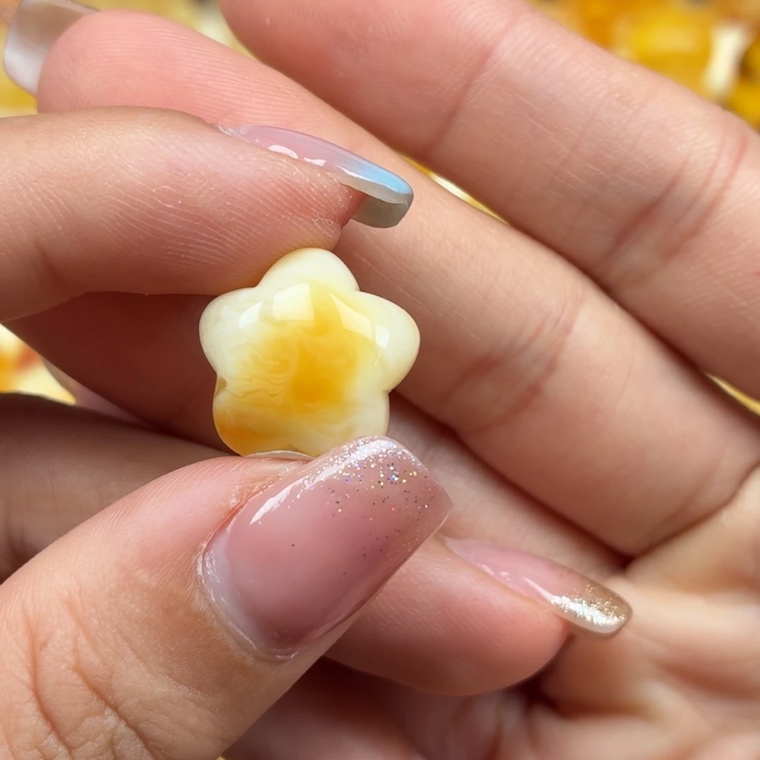 琥珀未镶嵌裸石蜜蜡