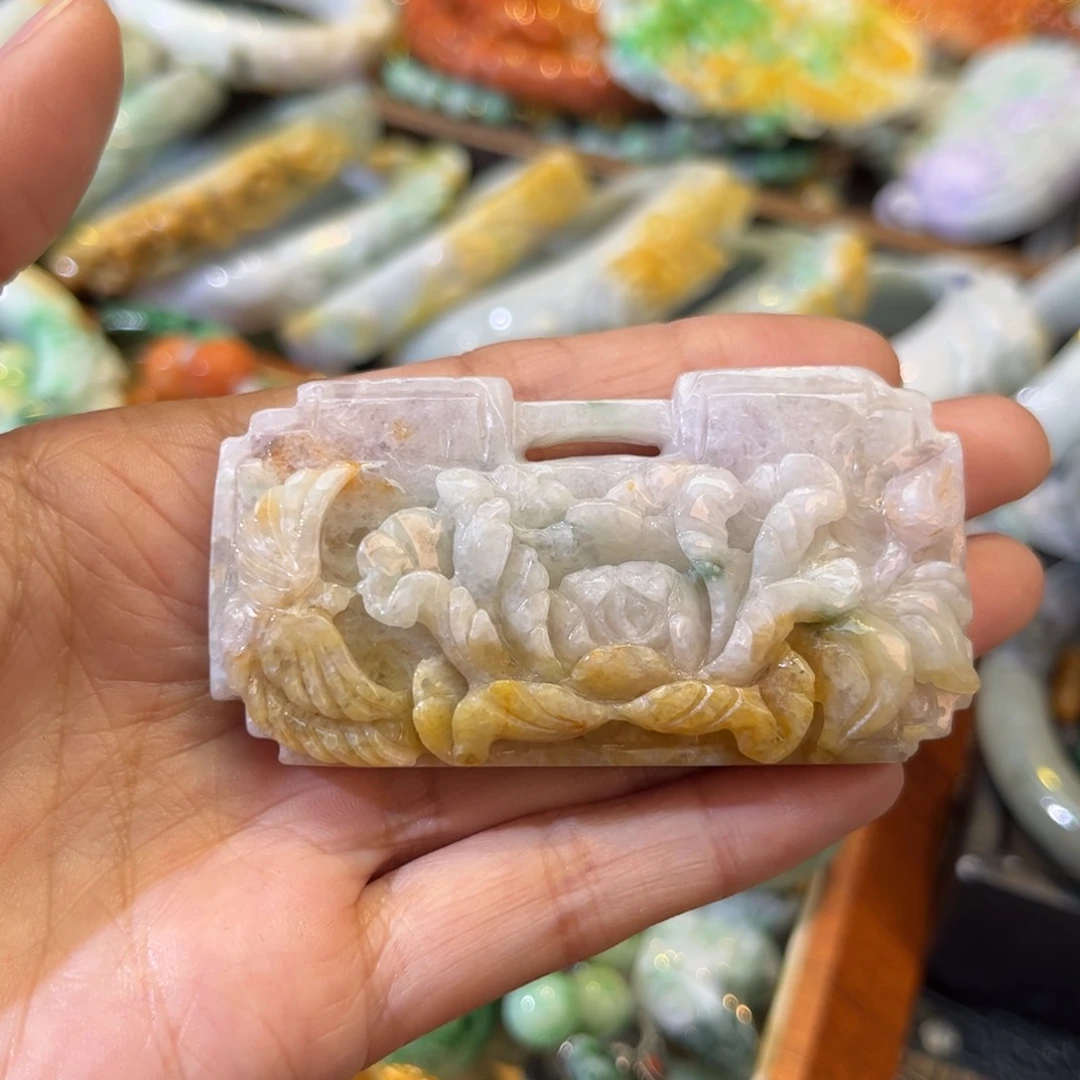 翡翠颈饰未镶嵌待编款