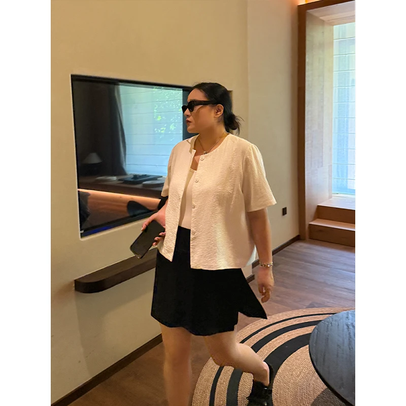 铅笔小鑫大码女装 肌理感 单排扣短袖西装开衫 叠穿外搭