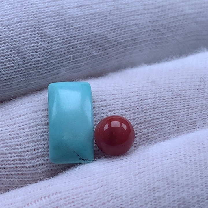 南红玛瑙未镶嵌珠宝奇石