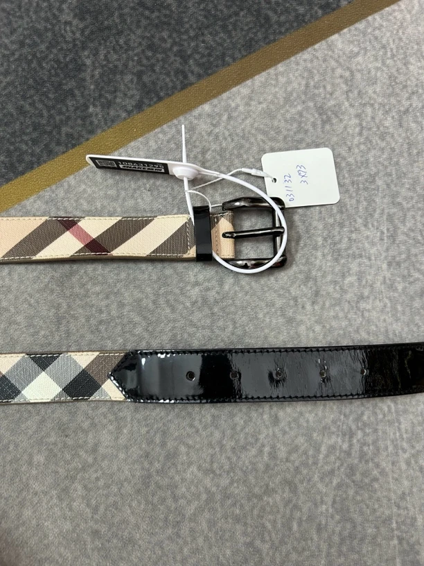 95新 BURBERRY/博柏利 Burberry格纹腰带95新