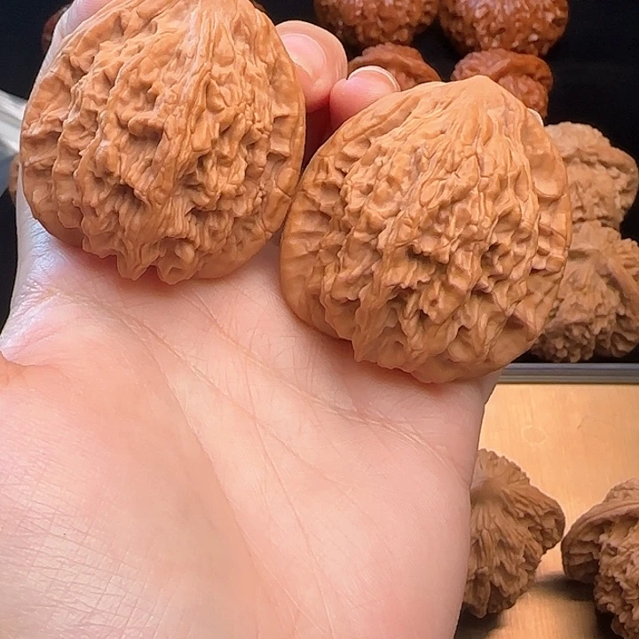 文玩核桃吊坠汉高虎43