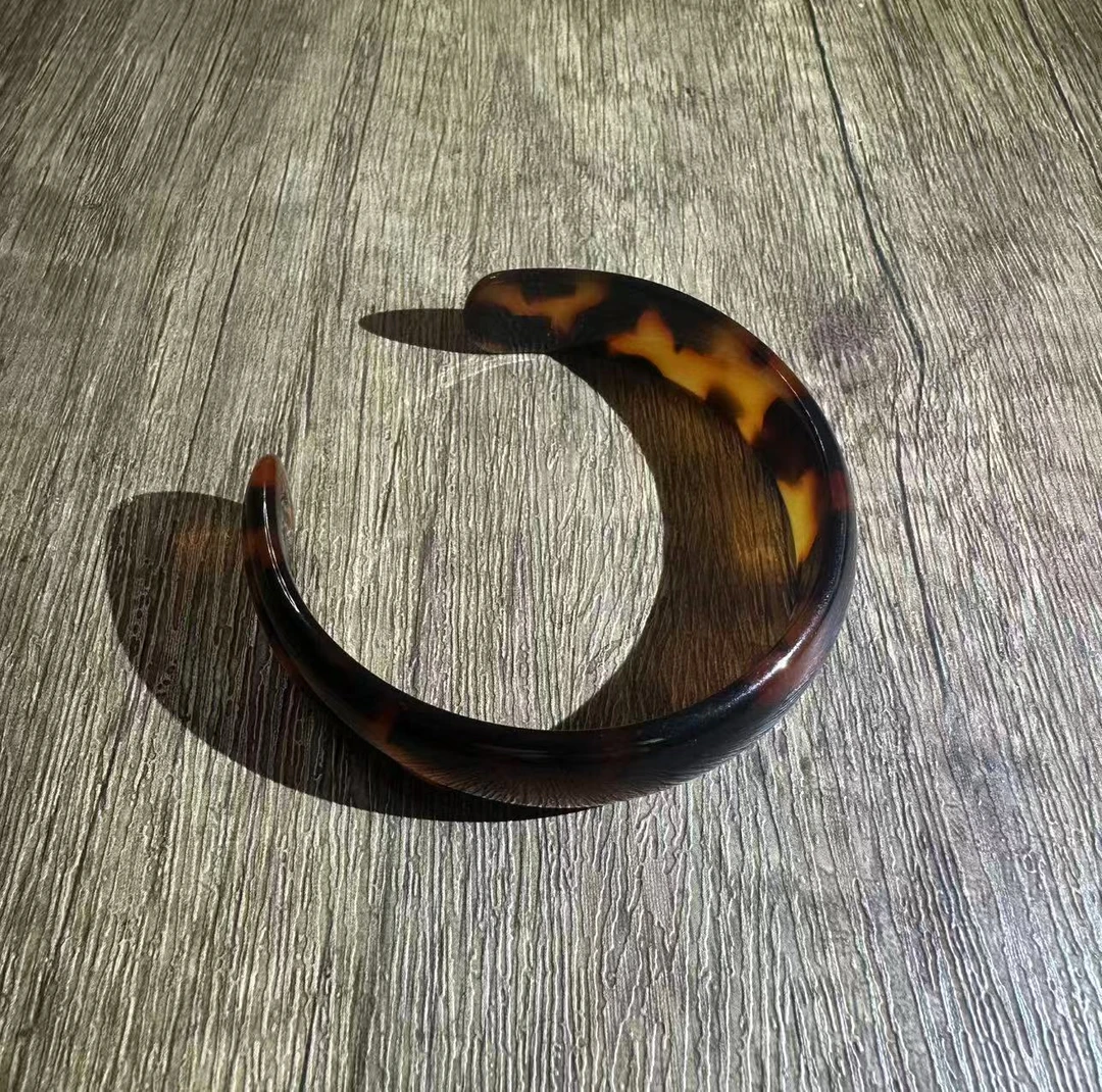 【阿龙贸易】龙哥精选时尚饰品手镯WW09Z009