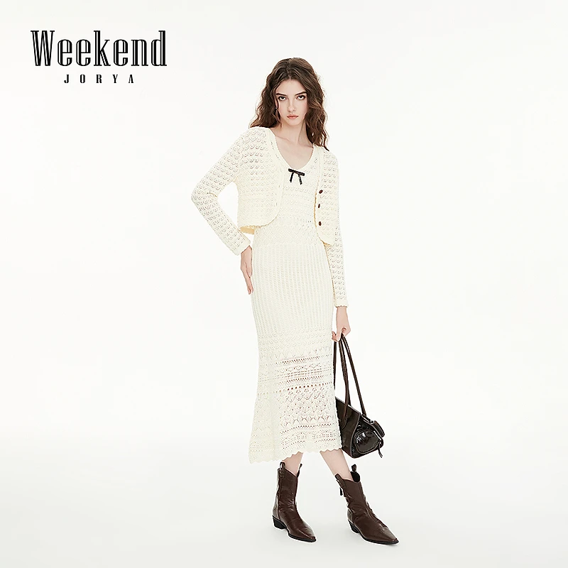卓雅周末25春波西米亚都市假日桃心领针织连衣裙两件套R201015A