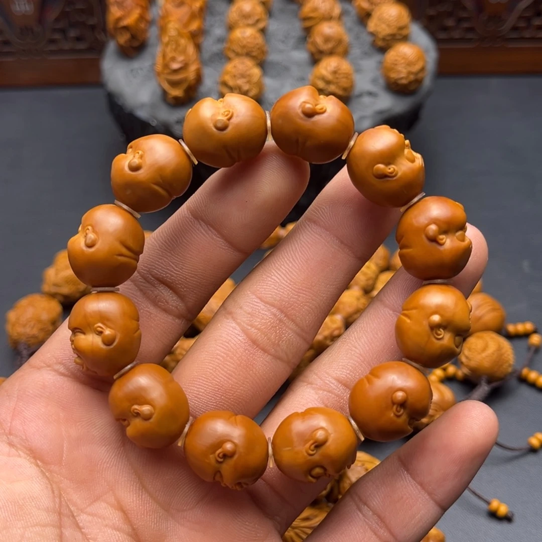 手串橄榄核童趣百态