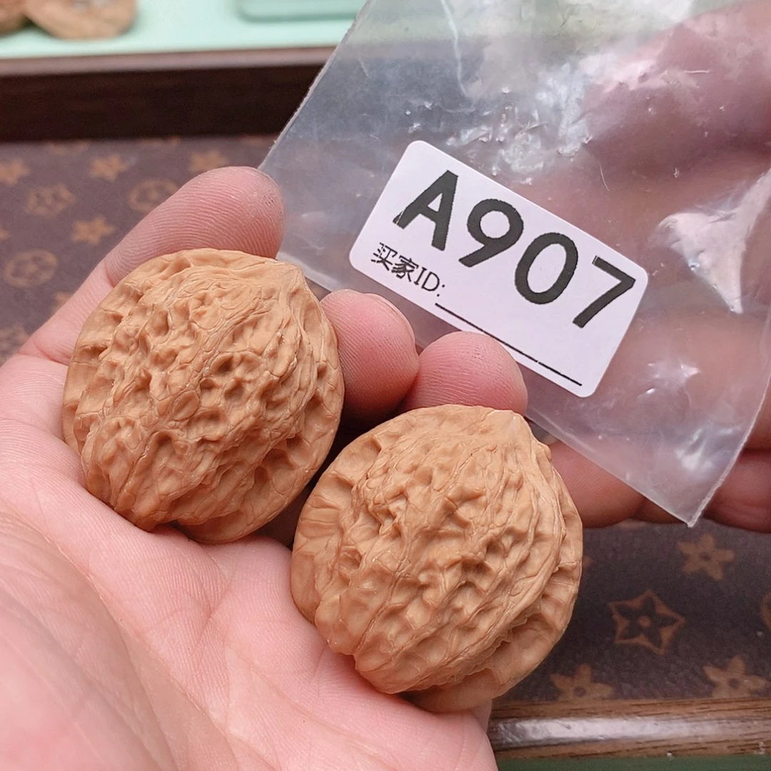 文玩核桃把件崔凯公子帽36加尺。