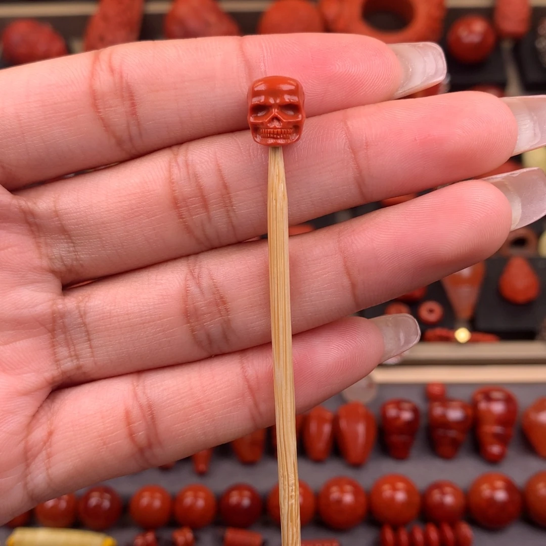 南红玛瑙未镶嵌骷髅头8+
