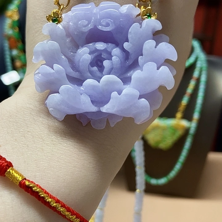 翡翠未镶嵌颈饰吊坠